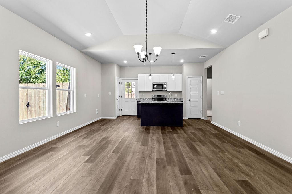 1005 E Tucker St, Fort Worth, view 6