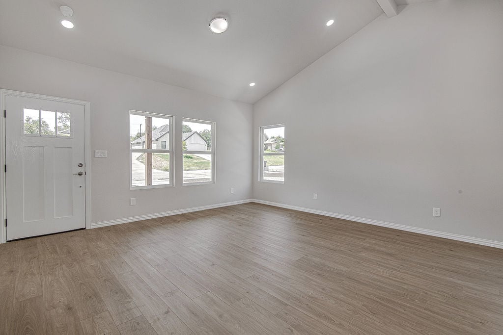 Living area at 1649 E Terrell Ave