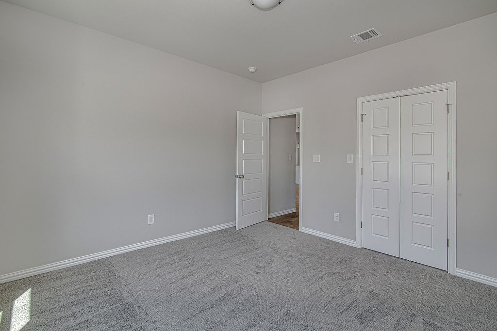 1649 E Terrell Ave, Fort Worth, view 15