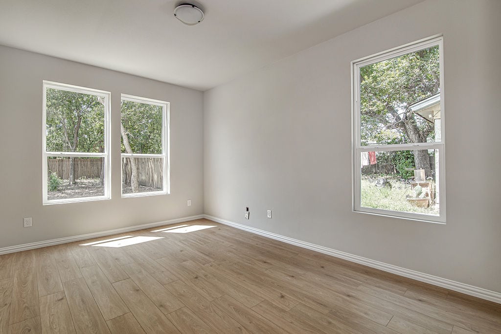 3329 Eastland St, Fort Worth, view 11