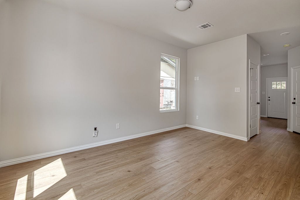 3329 Eastland St, Fort Worth, view 12