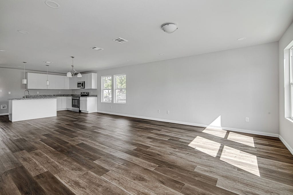 Living area at 3849 Kimbo Rd