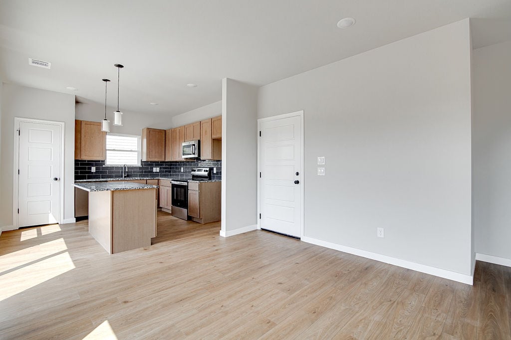 10504 Ruffin Dr, Fort Worth, view 08