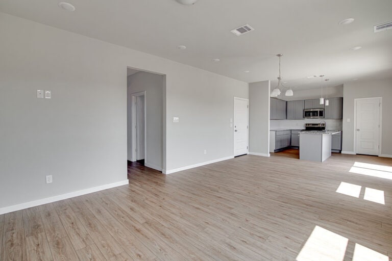 10508 Ruffin Dr, Fort Worth, view 04