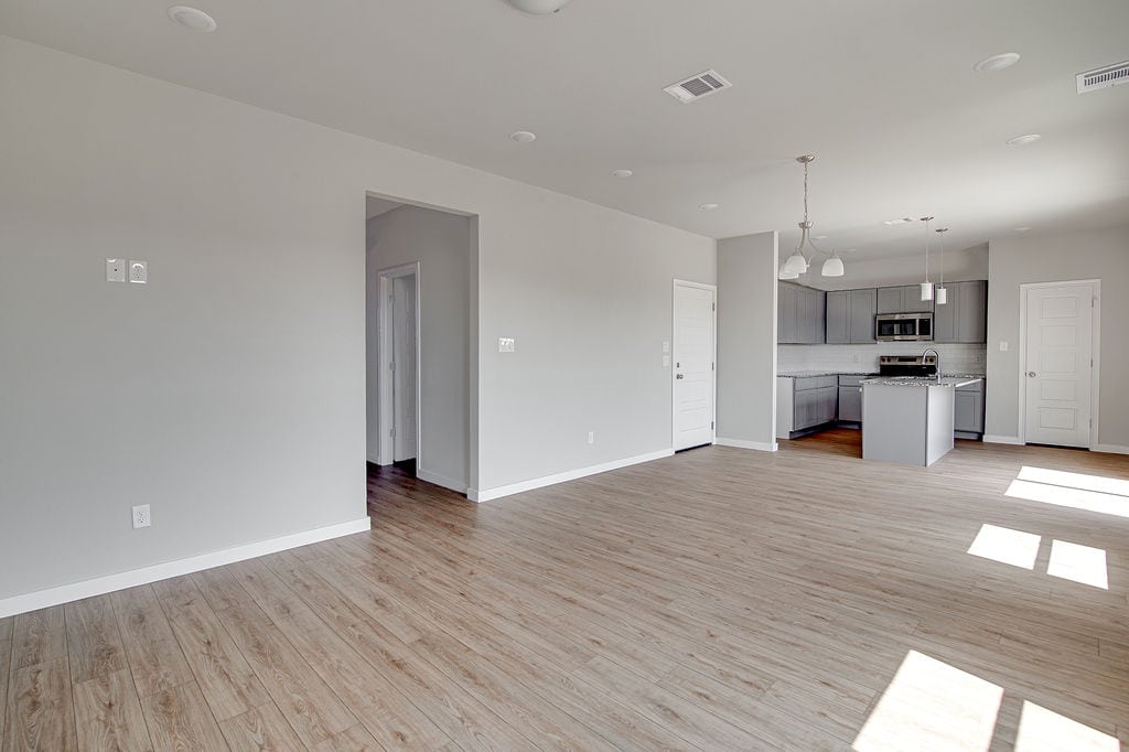 10508 Ruffin Dr, Fort Worth, view 04