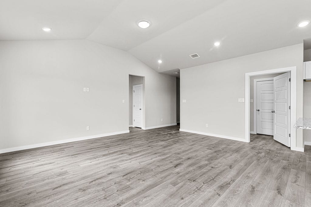 10520 Ruffin DR, Fort Worth, view 04