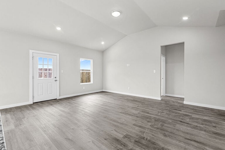 10520 Ruffin DR, Fort Worth, view 05