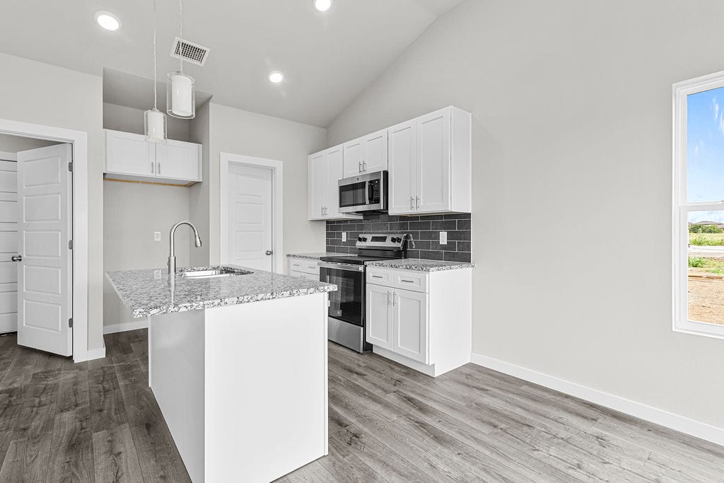 10520 Ruffin DR, Fort Worth, view 07