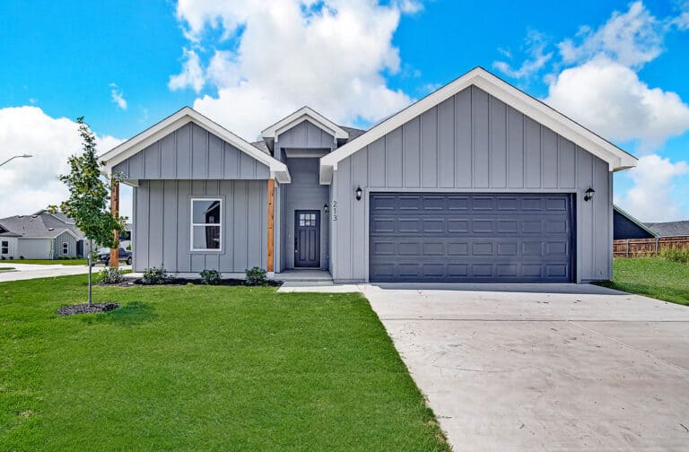 Front of 213 Marble Creek Dr, Fort Worth