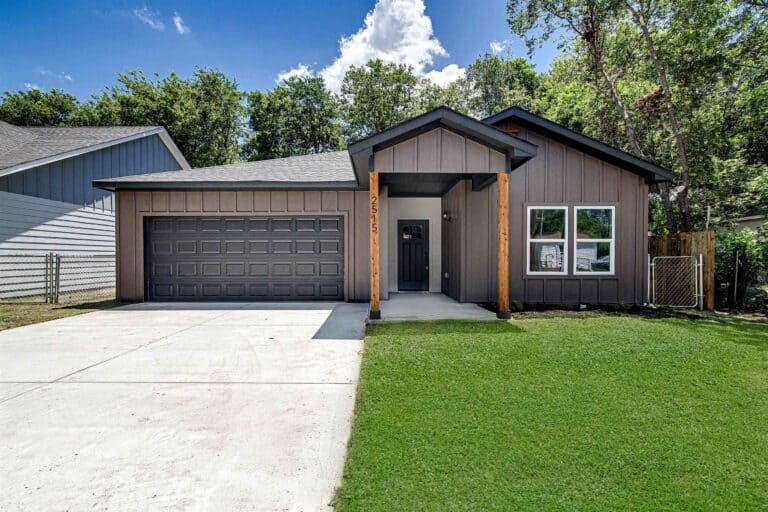 Front of 2515 Birdell Ct, Fort Worth