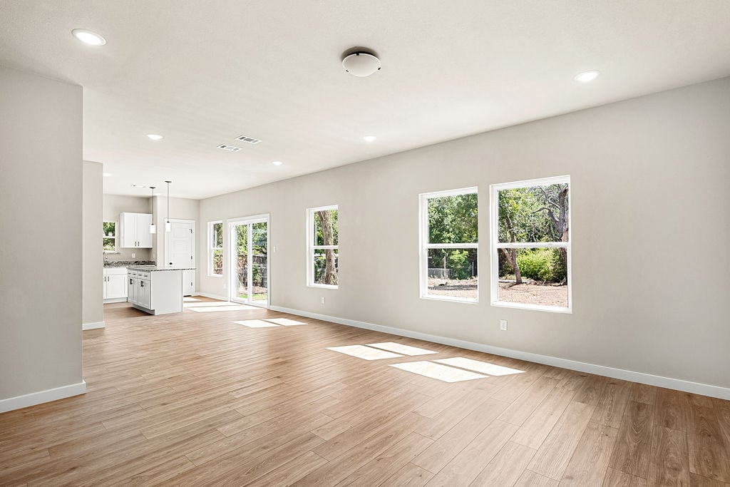 620 Alameda Rd, Azle, view 04